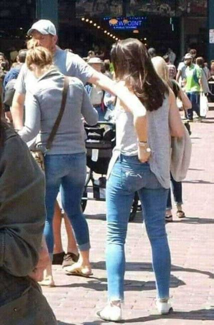 Szegény lány talán nem is sejti, hogy kizsebelik éppen.