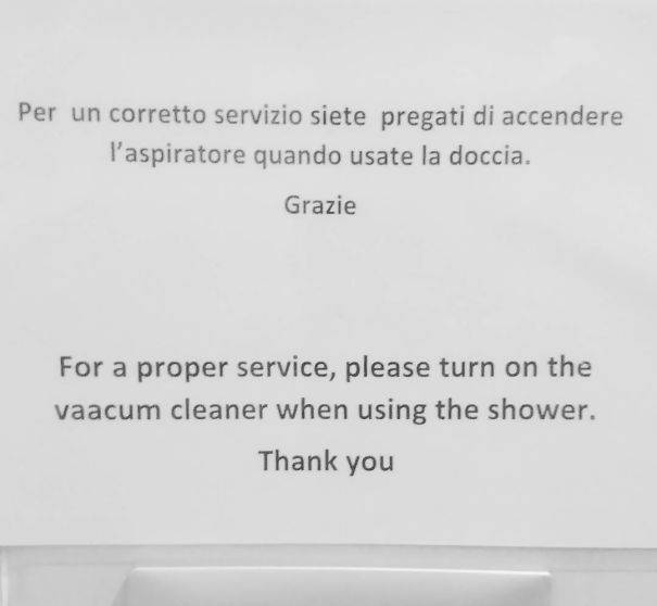 „A megfelelő működés érdekében kapcsolja be a porszívót zuhanyozás közben." - micsoda finomra hangolt rendszer lehet.