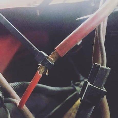 Kábelkötés: level 9999.