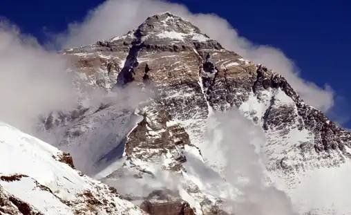 A világ legmagasabb hegyének legnagyobb tragédiája: Az 1996-os Everest-katasztrófa
