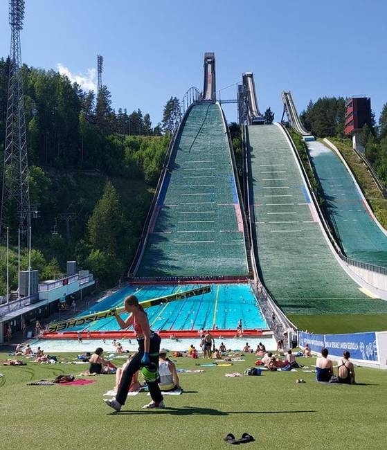 A Lahti síugrósánc nyáron is üzemel.