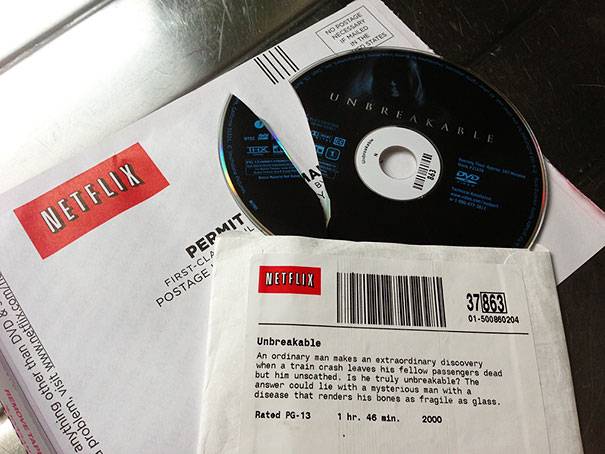 A sebezhetetlen című film mégse olyan strapabíró, mint ahogy a címe sejteti.