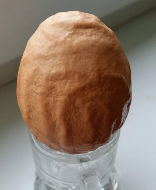 „Miért néz ki úgy ez a tojás, mintha erek futnának a héj alatt?!"