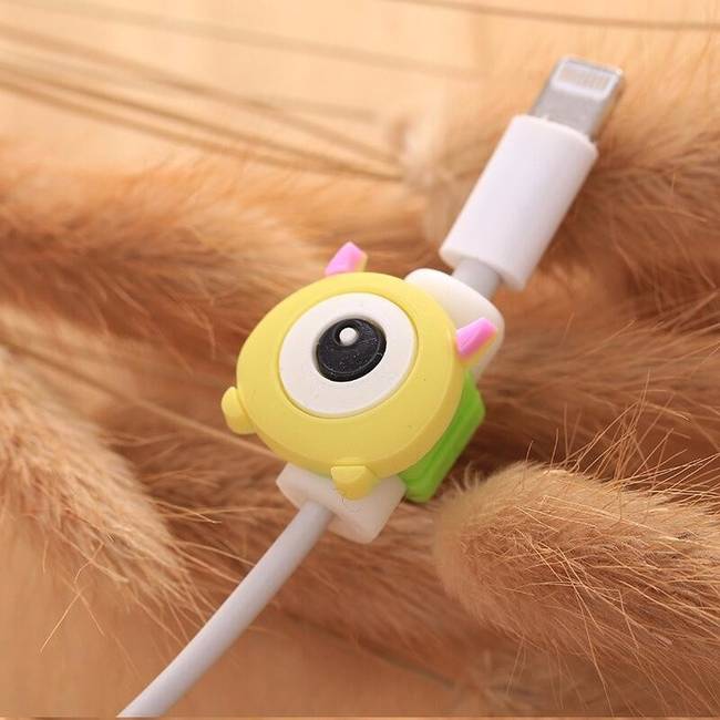 USB kábelek megtörése elleni kis eszköz