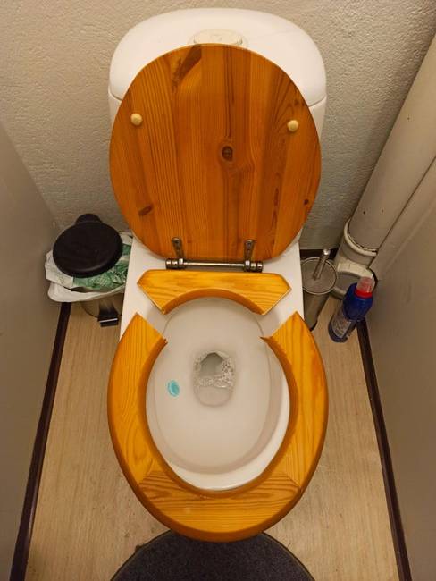 „Miután az 1/3 súlyomat elvesztettem, végre nem éreztem magam kövérnek, de WC-m rám cáfolt."