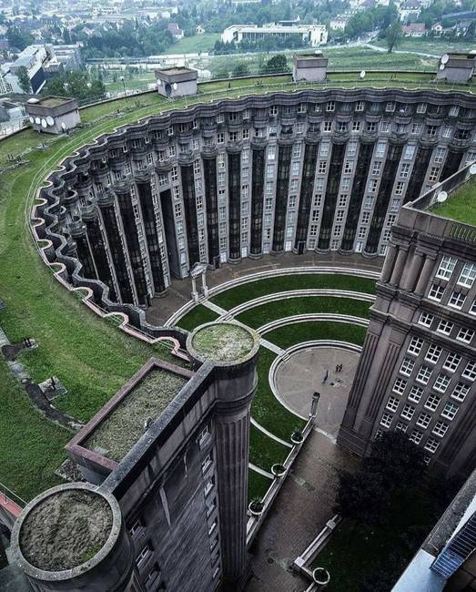 A franciaországi Espaces d'Abraxas lakótelep.