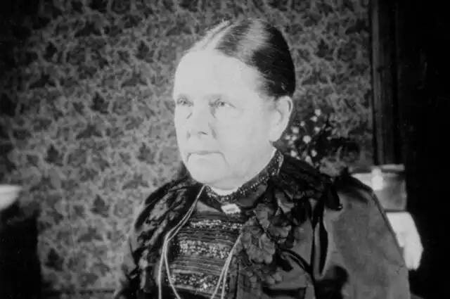Frau Röntgen, Wilhelm Conrad Röntgen felesége.