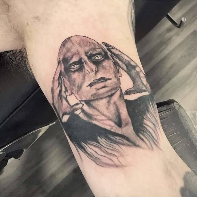 Aki nem ismeri a filmet, valószínűleg kétségbe esik.