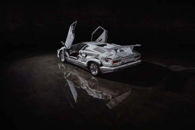 Érhet egy roncs Lamborghini Countach többet egy tökéletesnél?!