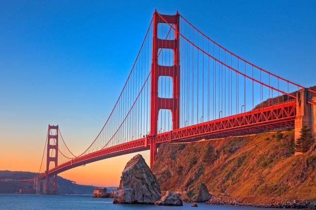 A Golden Gate híd színének kalamajkája.