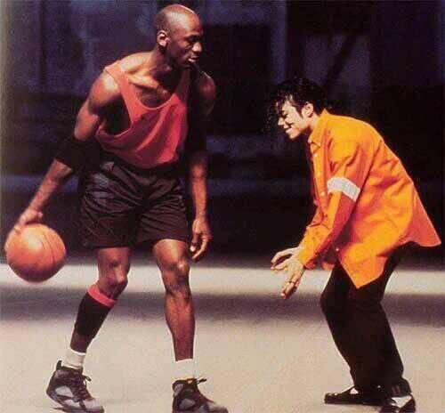 A két világhírű Michael egymással szemben a kosárpályán: Jordan és Jackson, 1992-ben.