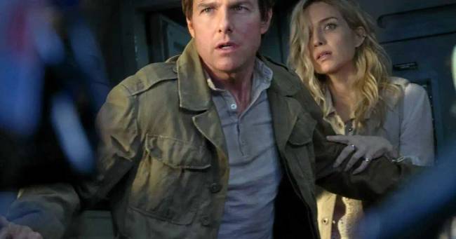 Annabelle Wallis és Tom Cruise „A múmia” forgatásán.