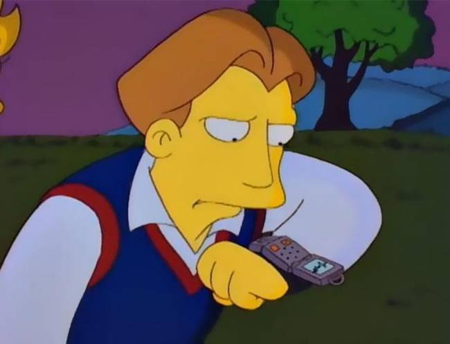 Okosórák - már 1995-ben megjósolta őket a Simpson család, amikor a valóságban még nagyon távol álltunk ezektől a technikai kütyüktől.