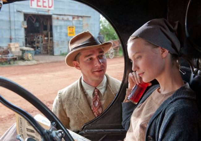 Mia Wasikowska - "Fékezhetetlen"