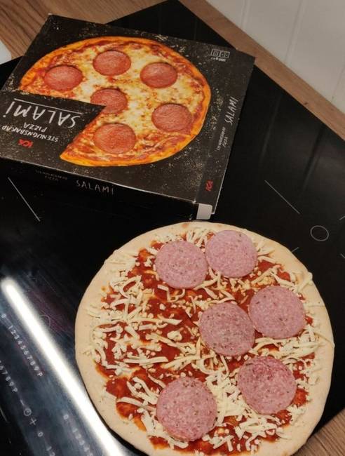 „Egy barátom küldte ezt a fotót. Azt mondja, hogy úgy érzi, átverték őt, pedig valójában minden úgy néz ki, mint a képen."