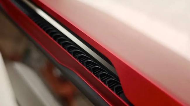 Limitált kiadású, méregdrága gamer laptopot dobott piacra a Ferrari és a HP