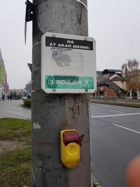 A magyar emberek nem szeretnek pöcsölni.