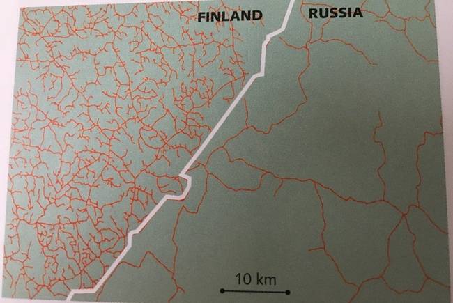 Úthálózat a Finnország és Oroszország közötti határ két oldalán.