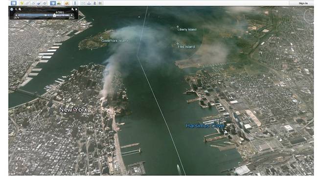 A Google Earth-nek szintén van képe a szeptember 11-ei new yorki terrortámadásról.