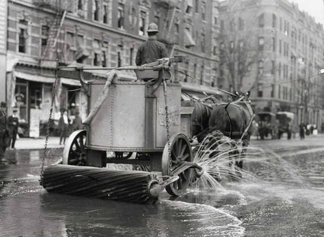 Úttisztítás New Yorkban, 1906-ban.