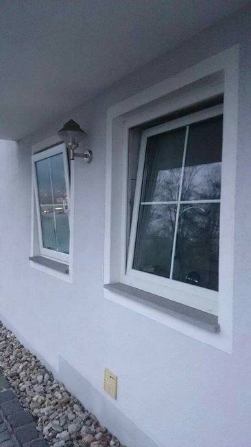 A munkások szemmel láthatóan csak bedobálták ezeket az ablakokat.