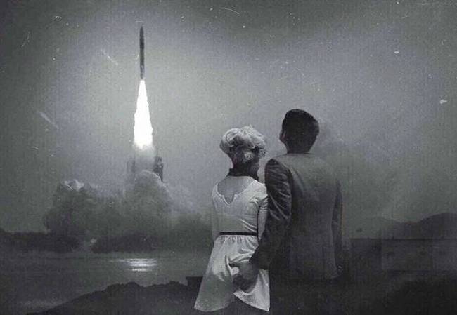 Az Apollo–8 indításának pillanata, 1968-ban. Ez volt az első küldetés, amellyel megközelítették a Holdat.