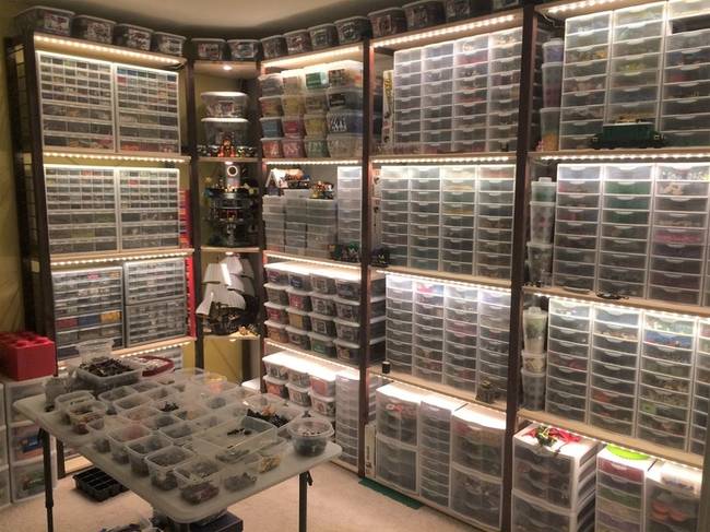 „Hamarosan eladom a házamat, de még nem tudom, hogy fogom elszállítani a Lego-gyűjteményemet."
