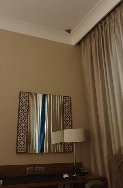 „A szállodai szobámban van egy jelölő, ami Mekka felé mutat."
