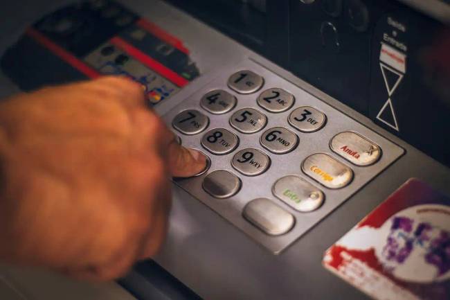A valódi ok meg fog lepni: miért 4 számjegyből állnak a PIN-kódok?