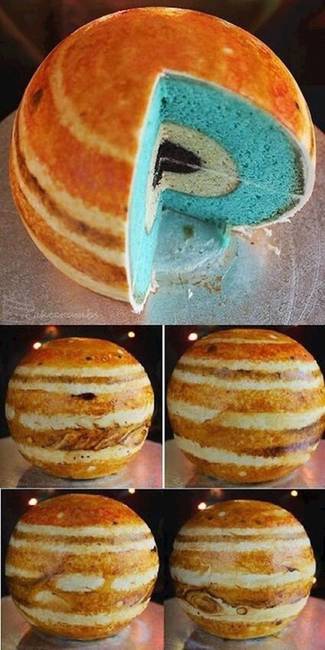 Egy torta, ami úgy néz ki, mint a Jupiter.