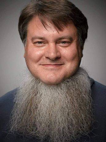 Ez a fickó jól elvegyült volna a Gyűrűk ura törpei között.