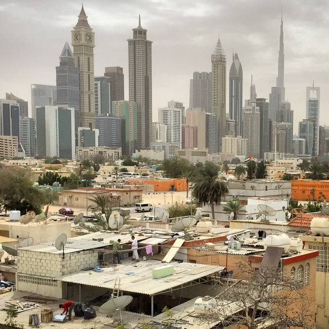 Dubaj kizárólag felhőkarcolókból áll.