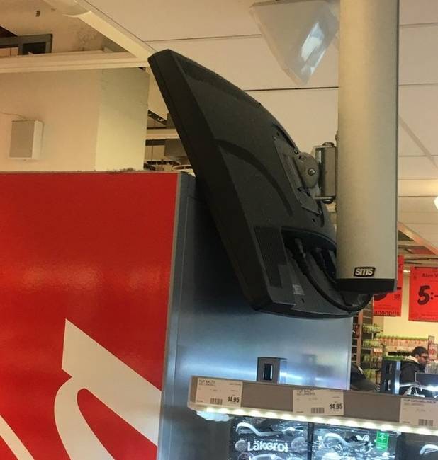 Keresve sem találhattak volna jobb helyet ennek a TV-nek. Inkább adták volna nekem.