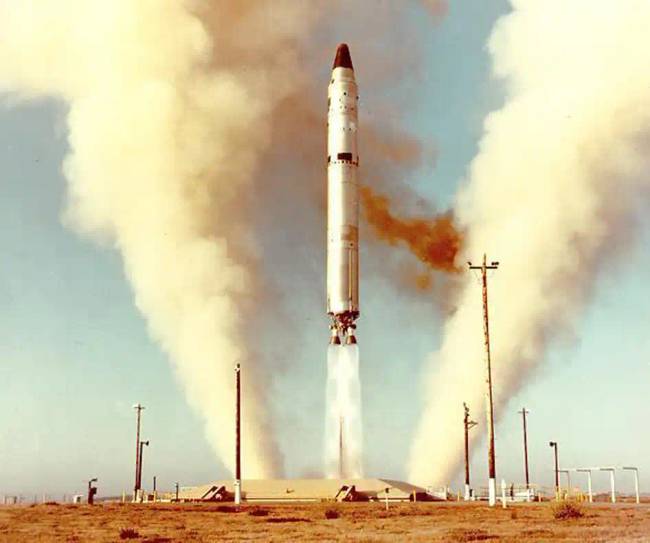 A Titan II rakéta tesztindítása.