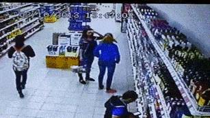 Kutatások kimutatták, hogy ha egy üzletben francia zene szól, akkor a vásárlók hajlamosabbak a francia szőlővidékről származó borokat venni, ha pedig német zene szól, akkor inkább a német vidékekről származó borok a kelendőbbek.