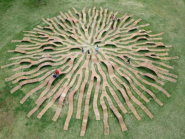 "Gyökérpad" - Yong Zhu Li építész installációja a Hangang Art Parkban.