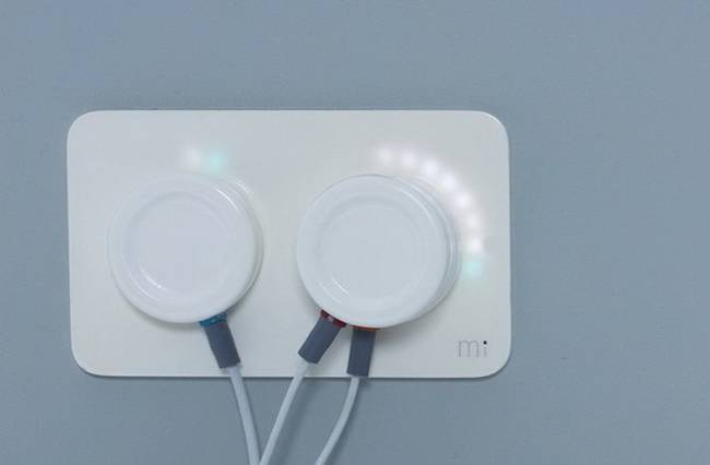 Okos konnektor, ami mutatja, hogy mennyi áramot fogyaszt éppen az adott elektromos eszköz.