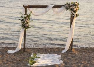 photo 1629744418692 345355518e78