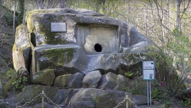Volkonsky dolmen, Oroszország