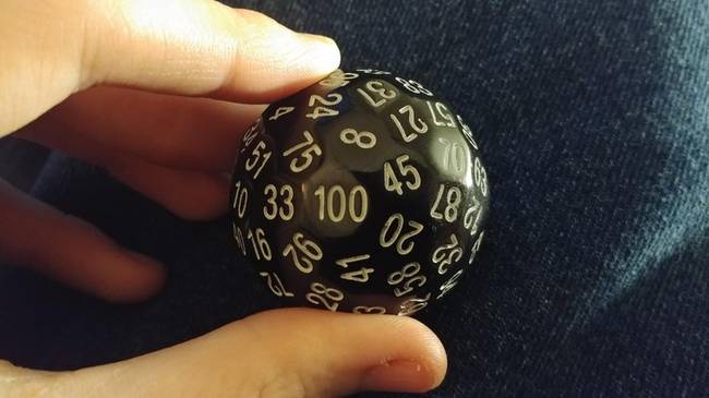 „Kiderült, hogy apumnak van egy 100 számos dobókockája."