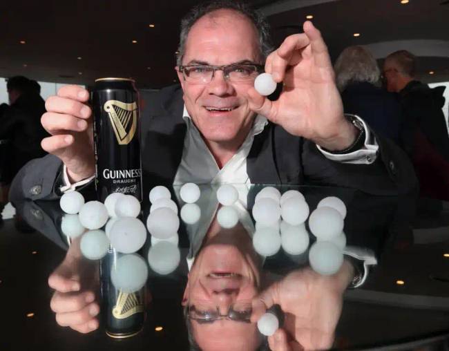 Miért van egy golyó a Guinness sör dobozában?