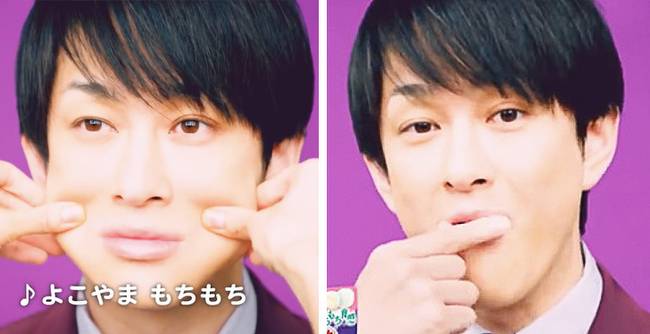 Ennek a rágónak a hirdetése azt sugallja, hogy a termékük olyan puha és kellemes, mint ennek a srácnak az arca.