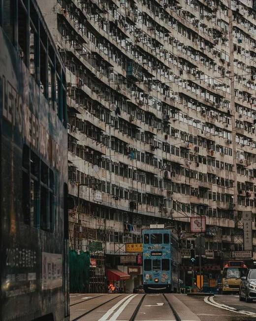 Ez is Hong Kong.