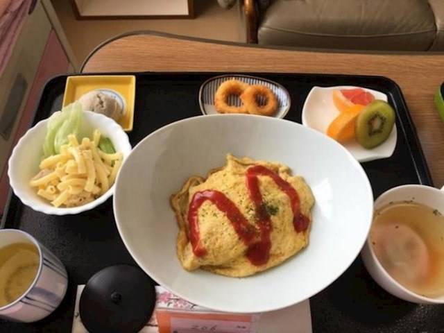 Ha már az ételeknél tartunk: a japán kórházakban ilyen ételekkel várják a betegeket.