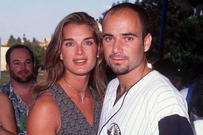 A gyönyörű színésznő, Brooke Shields tragédiája