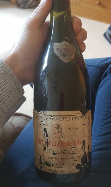 Végezetül pedig egy 1911-es bor. Vajon még iható?!