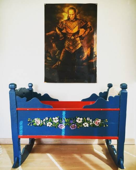 „A feleségem megkért, hogy díszítsem fel kicsit a gyerekszobát a születendő kisfiunknak."