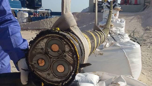 Egy mélytengeri kábel belseje.