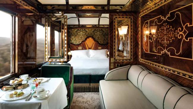 Az Orient Express egy vonat, amely évente csak egyszer indul. Mennyibe kerül a jegy, és mit kapnak ezért az utasok?
