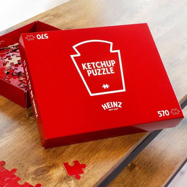 Teljesen piros ketchup kirakós a Heinz-től.